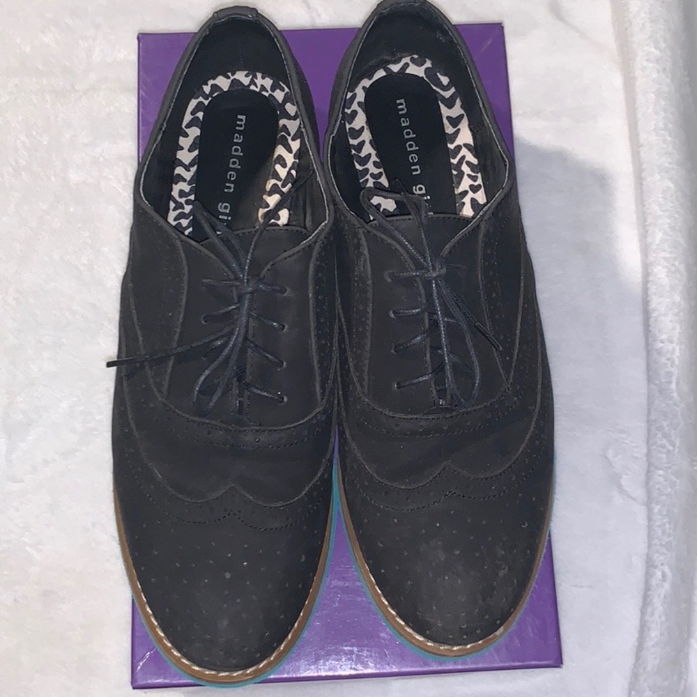 Madden Girl Jauntt Oxfords